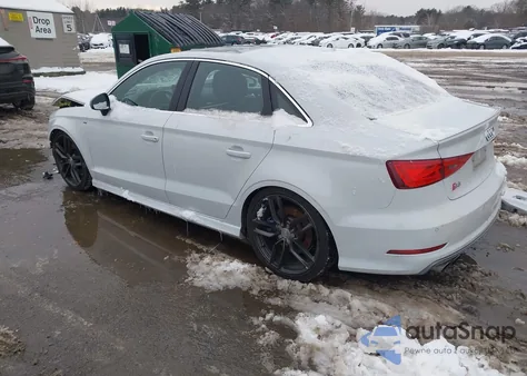 2015 Audi S3 2.0T Premium Plus z USA, uszkodzony, nr VIN WAUBFGFF4F1132190